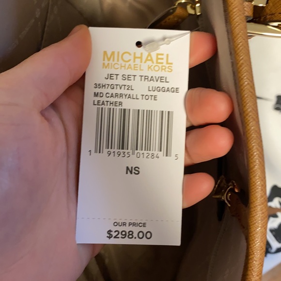 Michael Kors Carry All Tote - Picture 4 of 4